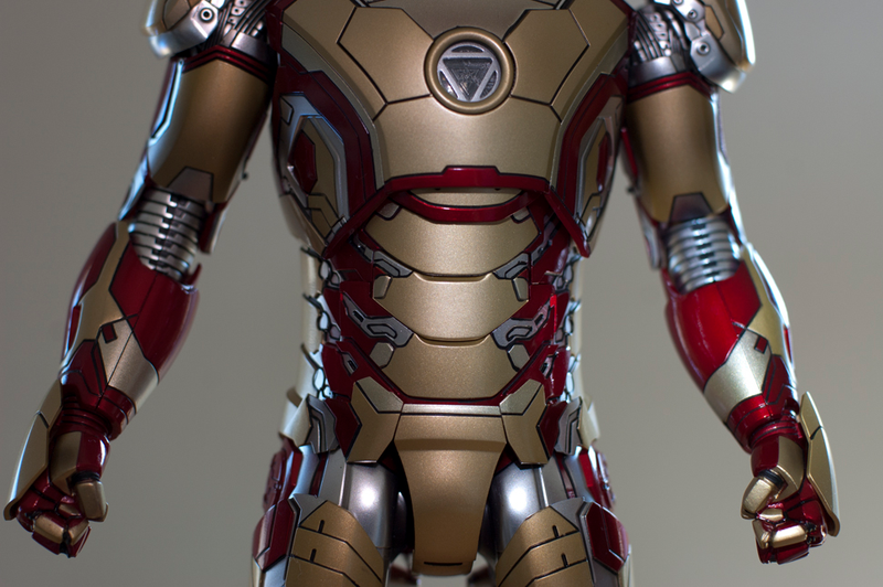Illustration for article titled Metallic Iron Man Figures Are the Best Iron Man Figures